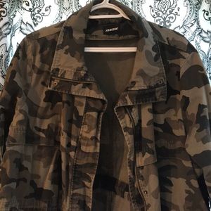 Plus size Women’s camouflage jacket